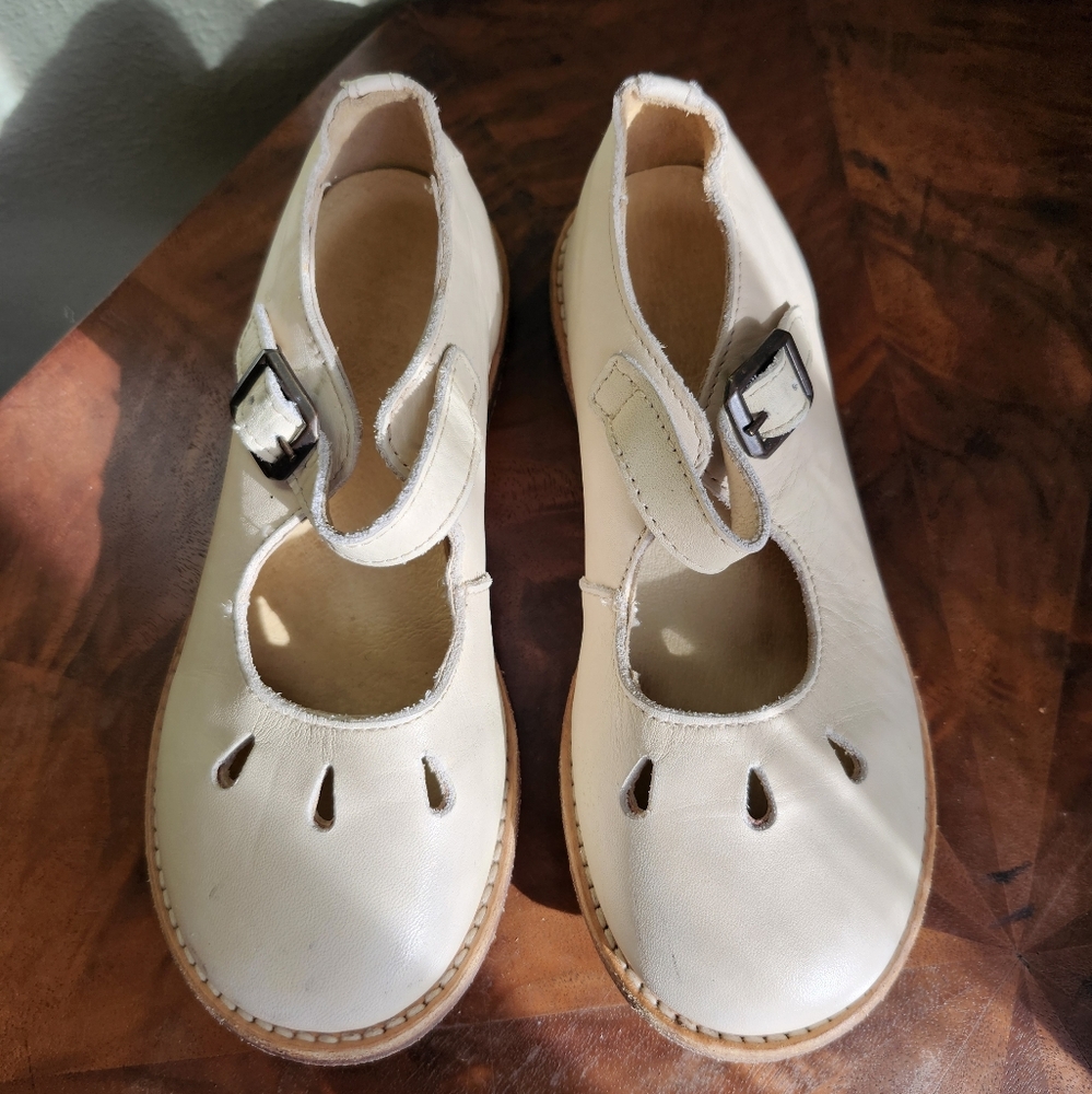 Young Soles Cream Leather Mary Jane Girls Shoes Size 30